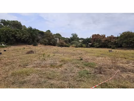 vente terrain 342 m² à frejus (83600)  243 000 €