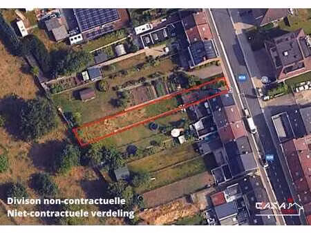 terrain à bâtir idéalement situé de 3 ares 89 centiares