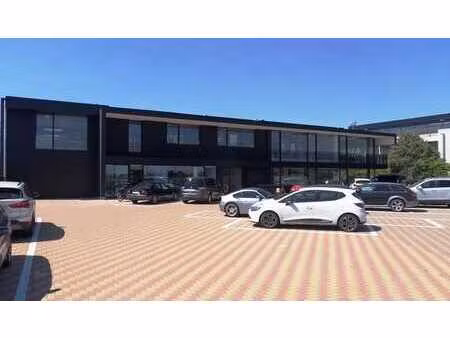 bureau à louer dans le new westral business center à nazare