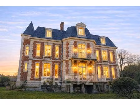 à 400m de la mer  petit château néo louis xiii du xixe  parc de