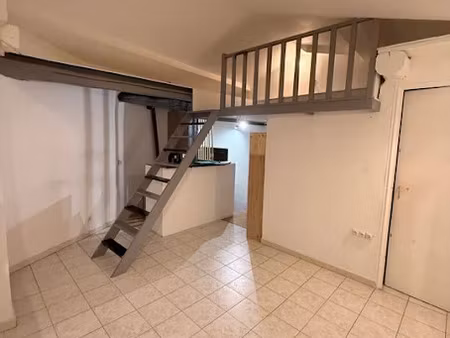 location appartement 2 pièces 30 m² à fayence (83440)  451 €