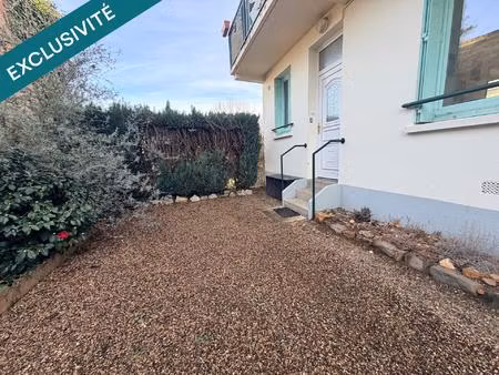 appartement deux pièces 52 m² avec garage et cave.