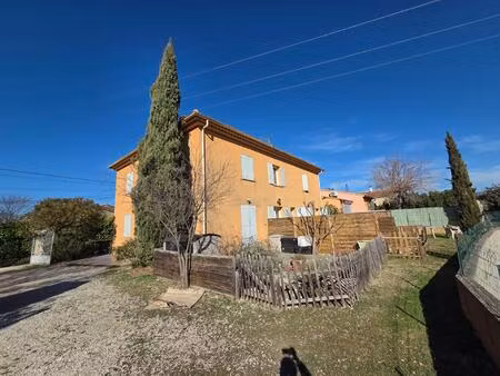 t3 avec jardin et parkings – pertuis