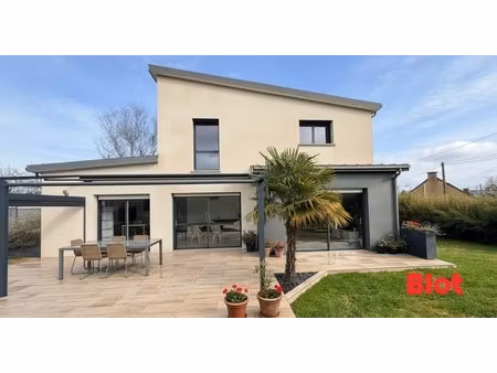 a vendre par blot immobilier - maison contemporaine - 5 pièces - 4 chambres