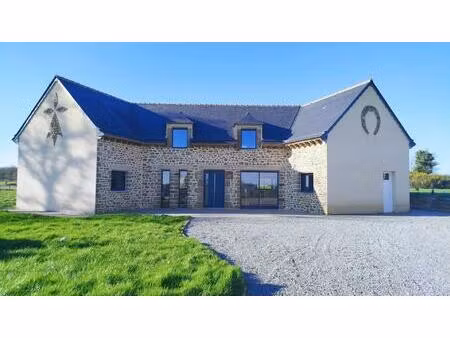 maison individuelle 5 pièces - 165m2 habitables (195m2 au total) - 1 2 hectare - piscine -