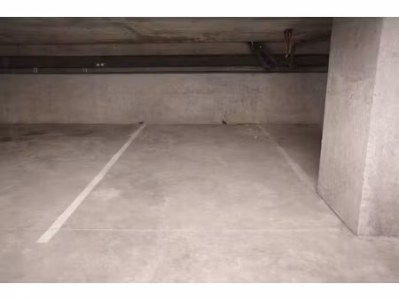 parking en sous-sol - domaine vaujoyeux - au coeur de cancale