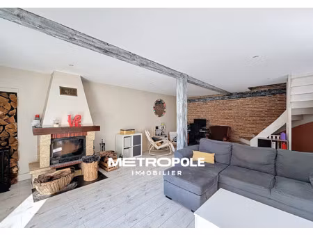 maison de ville avec cave et place de stationnement ternan