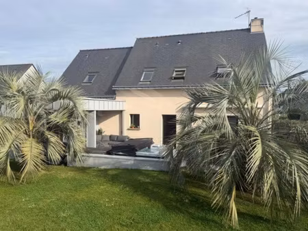 maison 166 m2 au sol / 4 chambres / terrain 1 000 m2 / villa