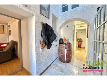 sainte-anastasie : maison de village à rénover