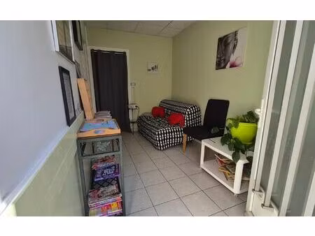location appartement  m² t-1 à elbeuf  400 €