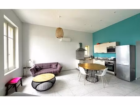 location appartement  m² t-2 à manosque  760 €