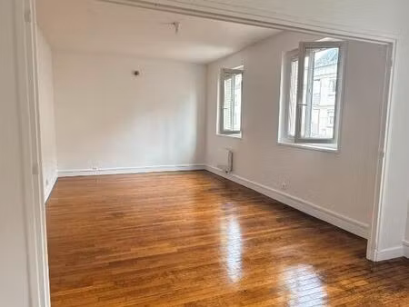 appartement 3 pièces 74 m²