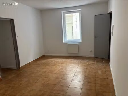 location logement t2 sur lunel 34400