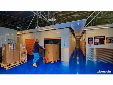 location garde meuble sécurisé - box à louer - garage