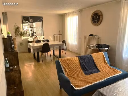 appartement lumineux 3 chambres