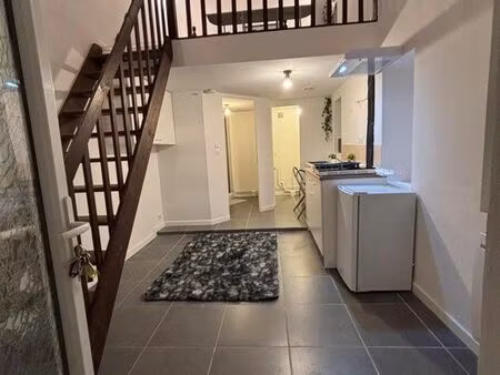 charmant studio meublé avec mezzanine  lumineux et fonctionnel