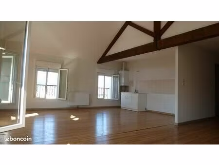 bel appt f4 de 110m2 avec garage et cave dans une maison