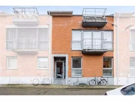 recent appartement met stadstuin