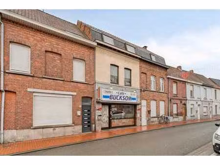 authentiek historisch café met duplex appartement te koop...