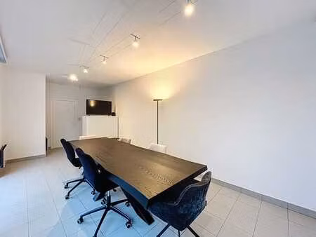 commerciële ruimte te huur in oostkamp