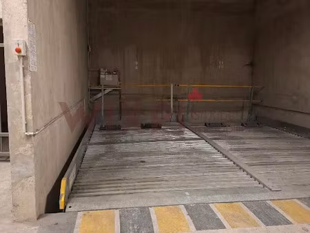 location parking à oullins (69600)  50 €