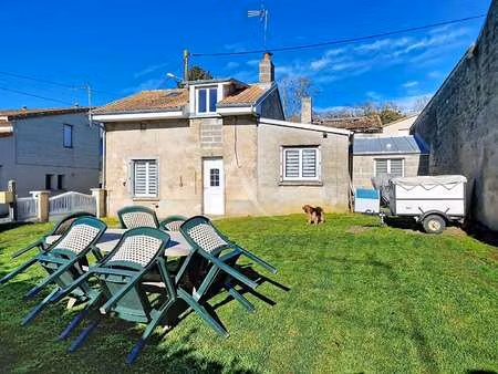 vente maison à doué-en-anjou (49700) : à vendre / 80m² doué-en-anjou