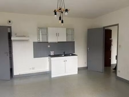 location appartement 2 pièces à vitré (35500) : à louer 2 pièces / 56m² vitré