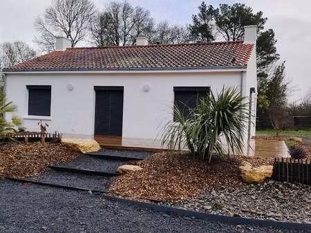 location maison à soullans (85300) : à louer / 79m² soullans