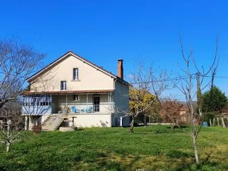 maison 7 pièces 147 m²