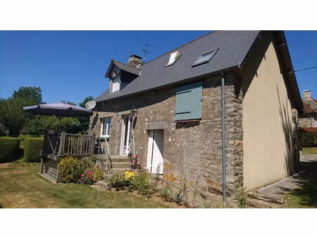 orne; maison de caractère avec 2 chambres dans un hameau paisible à l'extérieur de domfron