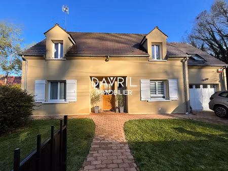 exclusivité * maison individuelle de 150m² * beau terrain clos de 637m² *