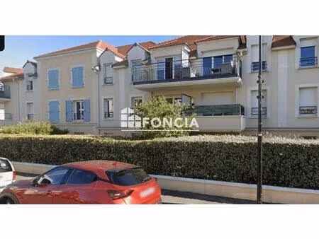 claye-souilly  proche centre ville - appartement 2 pièces avec terrasse et jardinet