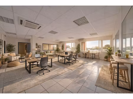 location bureaux et commerces à bouguenais (44340) : à louer / 200m² bouguenais