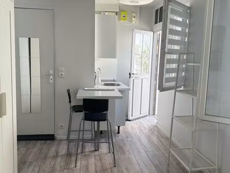 studio fac de médecine avec terrasse