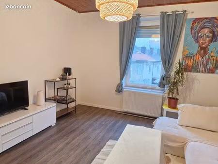 renové avec terrasse  jardin et parking