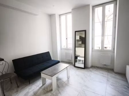 studio 1 pièce 24 m²