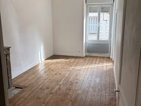 grand appartement avec jardin