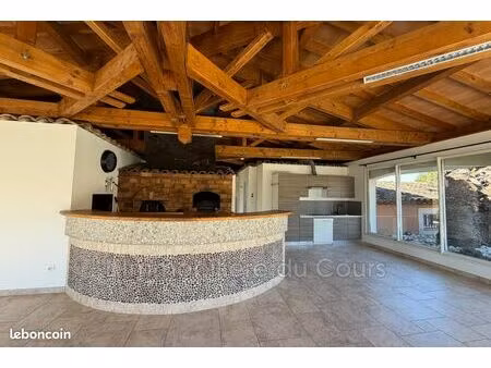 villa 4 pièces 105 m²