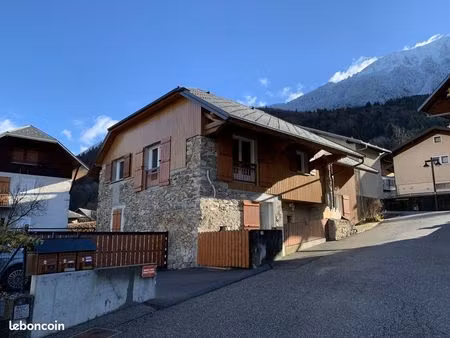 duplex 4 pièces 100 m²