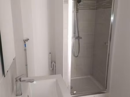 loue 2 pièces 36m²