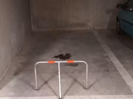 place de parking brignais gare