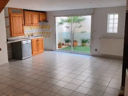 maison de ville 3 chambres - agen (rue joseph bara)