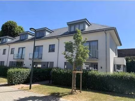 waterloo centre - bella vita - maison meublee - 3 façades -