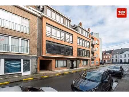 lichtrijk 2-slaapkamer appartement met garage in centrum dei