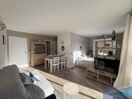 appartement de type 2 avec cave et place de parking privativ