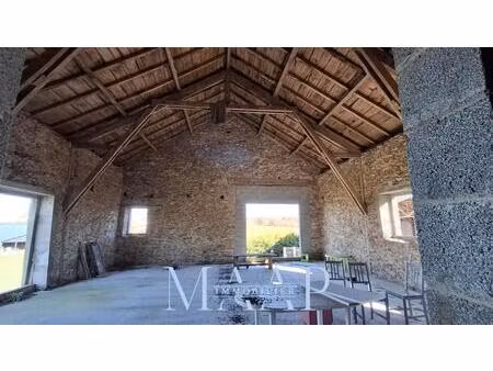 corps de ferme 270m2