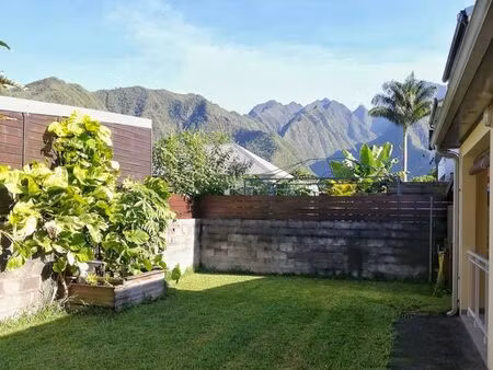 maison . 5 pièces . 110 m²