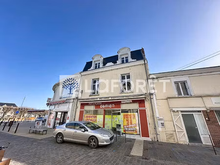 local commercial thouars