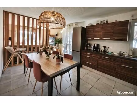 appartement 3pièces avec terrasse et garage