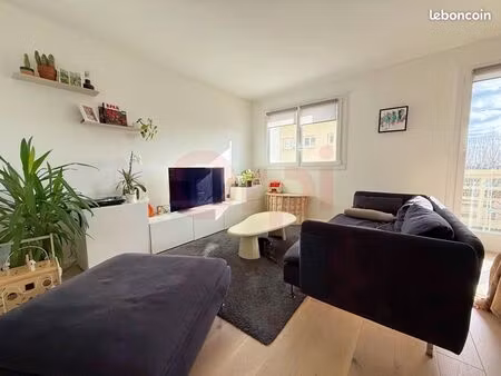 appartement 3 pièces 64 m²